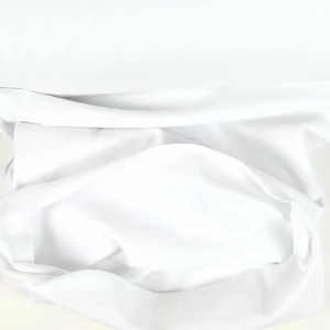 Kuvassa Kirkas valkoinen Yksivärinen resori kierrätysmateriaaleista