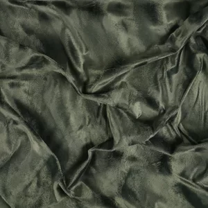 Kuvassa Tummanharmaa Velboaturkis aaltokuviolla